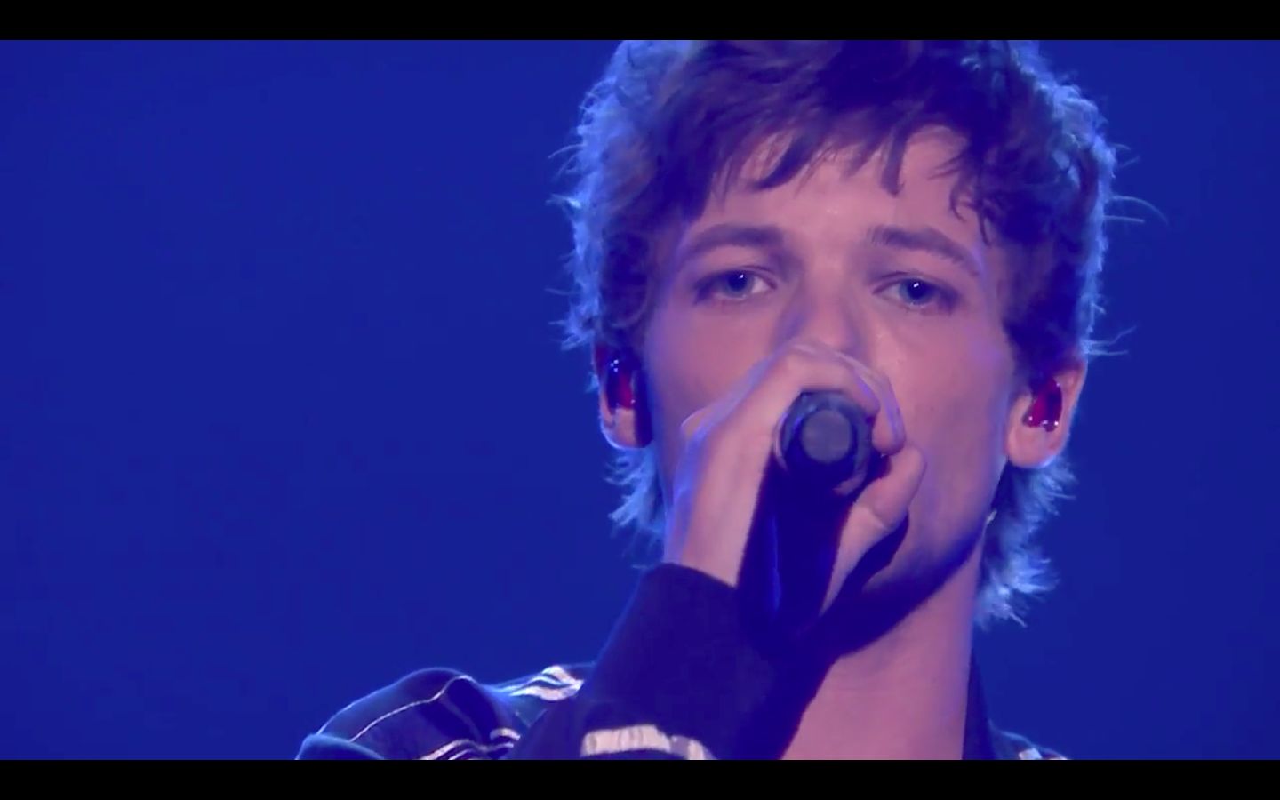 [图]【合集】Louis Tomlinson - Just Hold On Performance