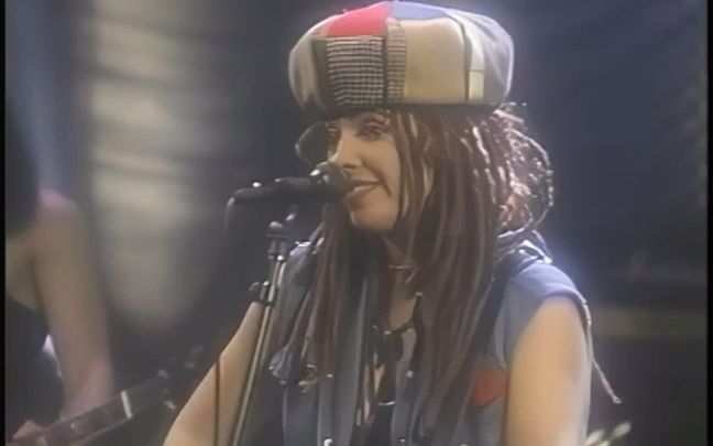 [图]【极具感染力的原唱版What's Up】4 Non Blondes (Live 1993 The Arsenio Hall Show)