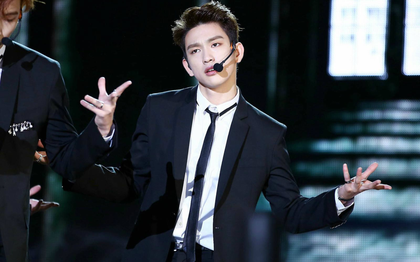 【got7】帅爆的黑白西装—junior朴珍荣 focus