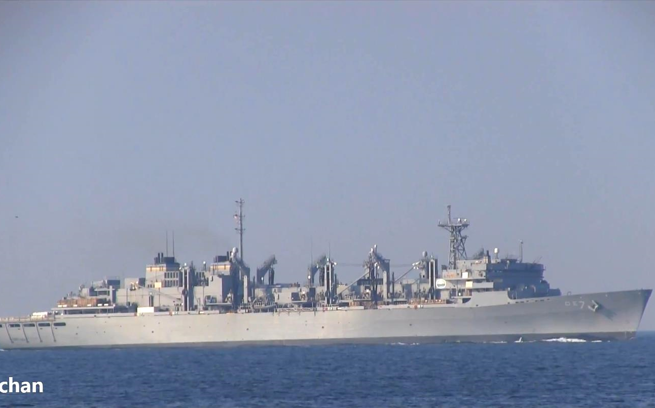【美国海军】供应级快速战斗支援舰"雷尼尔"号(t-aoe-7)浦贺水道航行
