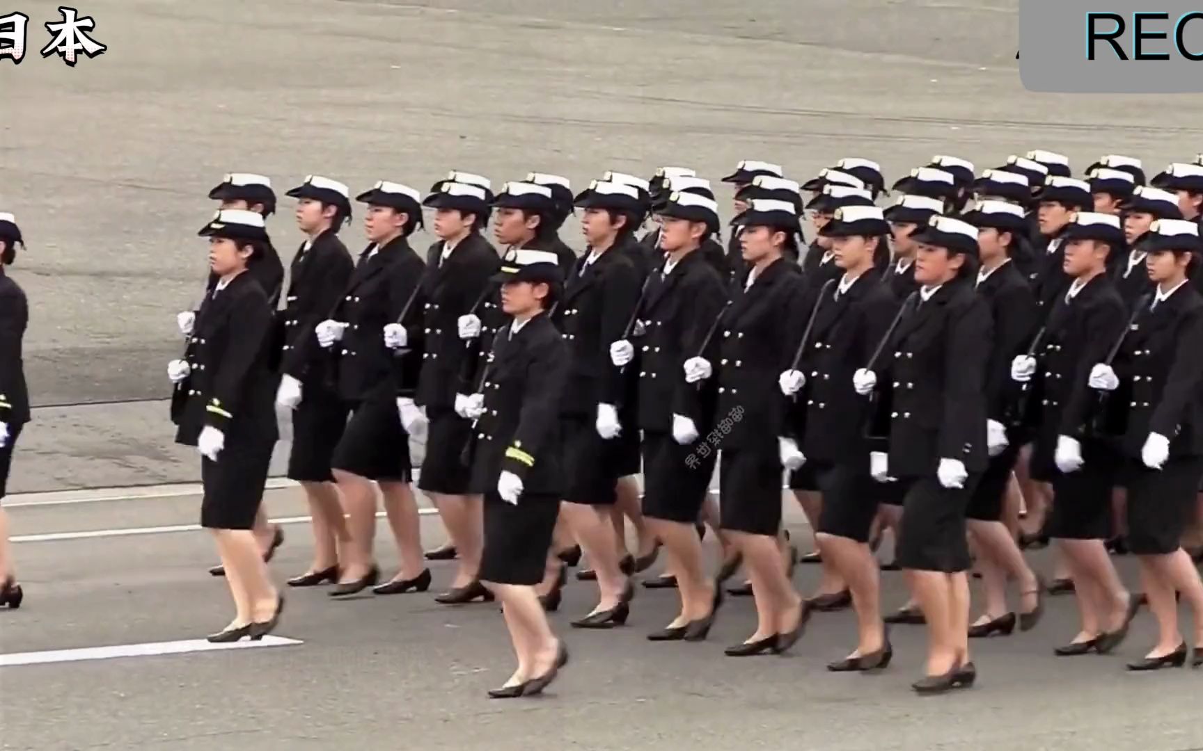 不同国家的阅兵走正步,泰国跳着走?你觉得哪一个最震撼