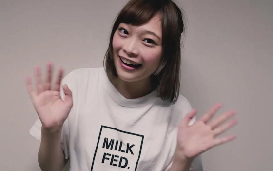 神操作 日本美人模特为了追求男女平等 竟然大刀阔斧离婚改姓 天天要闻