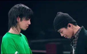 Tải video: 【华晨宇×viito黄翔麒】Mad Music