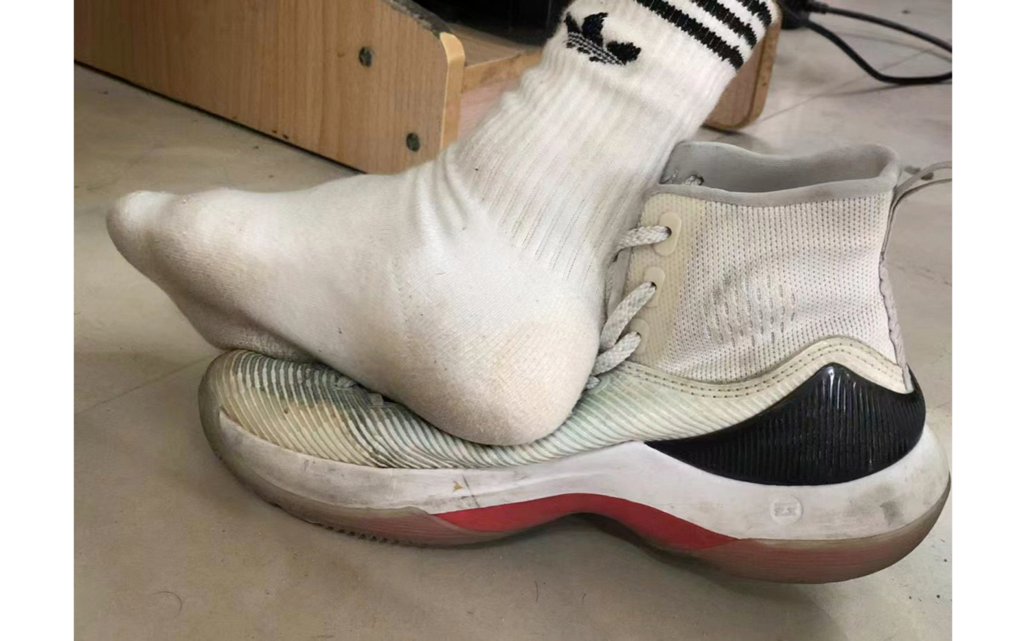 当地体育生宿舍的样子,你看后什么感觉