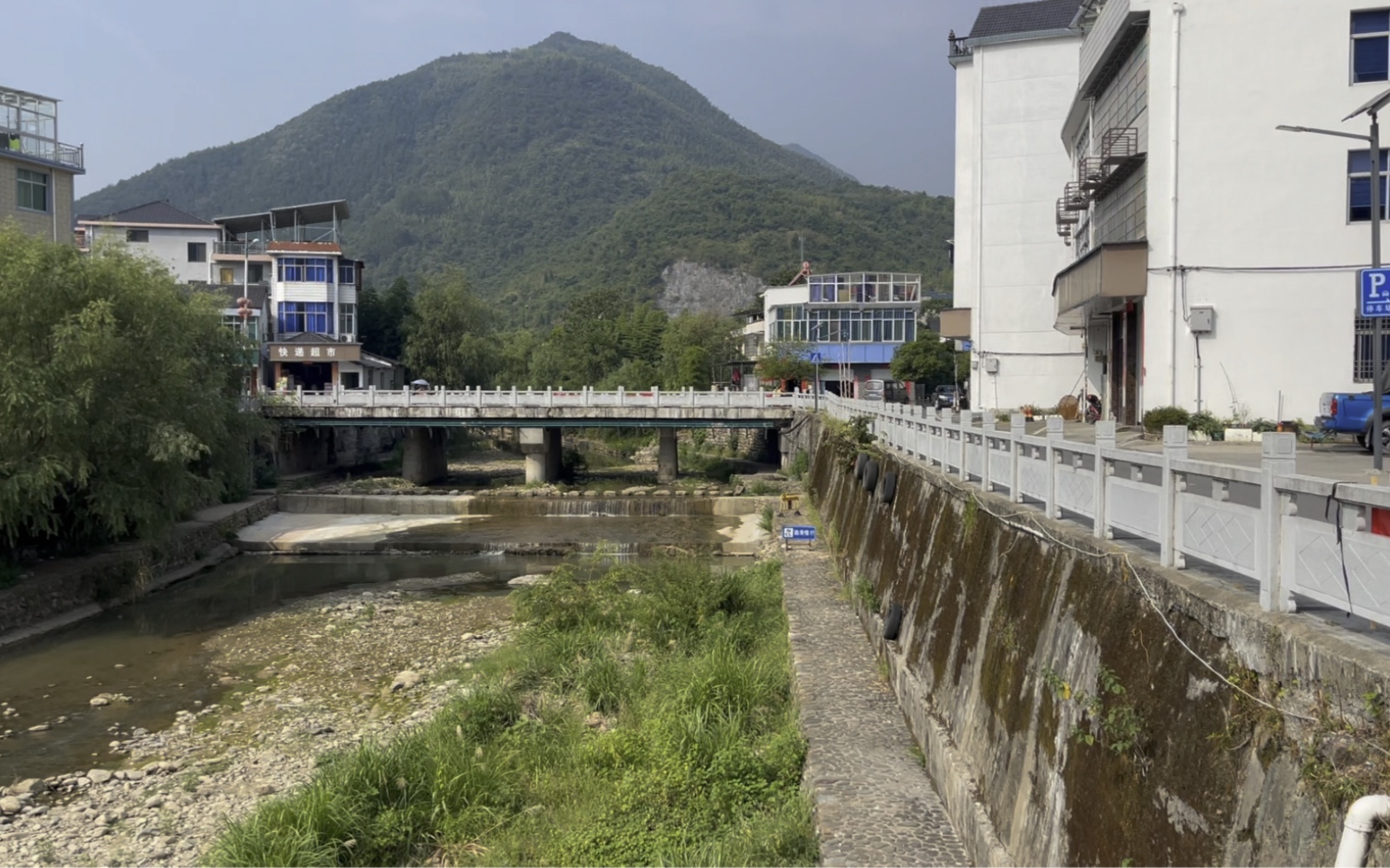 都说浙江富裕,带你们看看真实的浙江农村,这在全国是什么水平?|浙江省衢州市衢江区上方镇中心小学哔哩哔哩bilibili