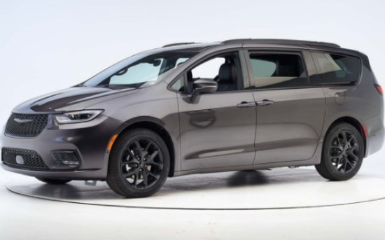 2023 克莱斯勒 pacifica 侧面碰撞测试 v2.0 iihs