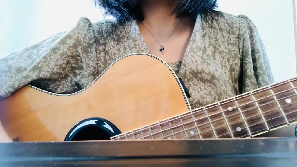 陈粒空空民谣吉他自弹自唱