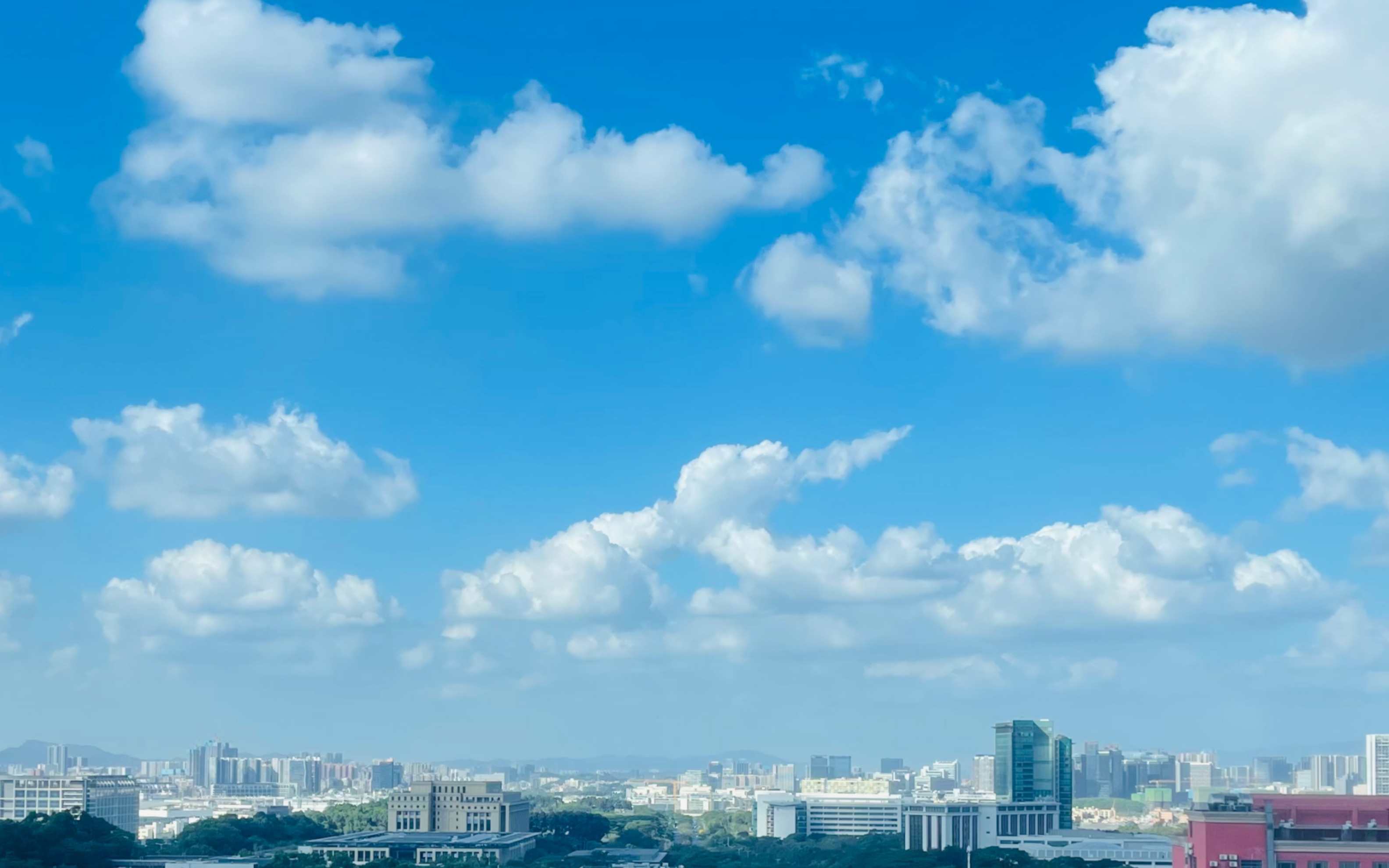 生动的云彩,活蹦乱跳的感觉.