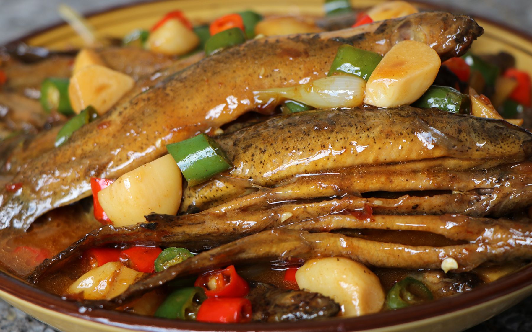 红烧泥鳅的做法, 外香里嫩超好吃,再来两瓶啤酒太解馋了