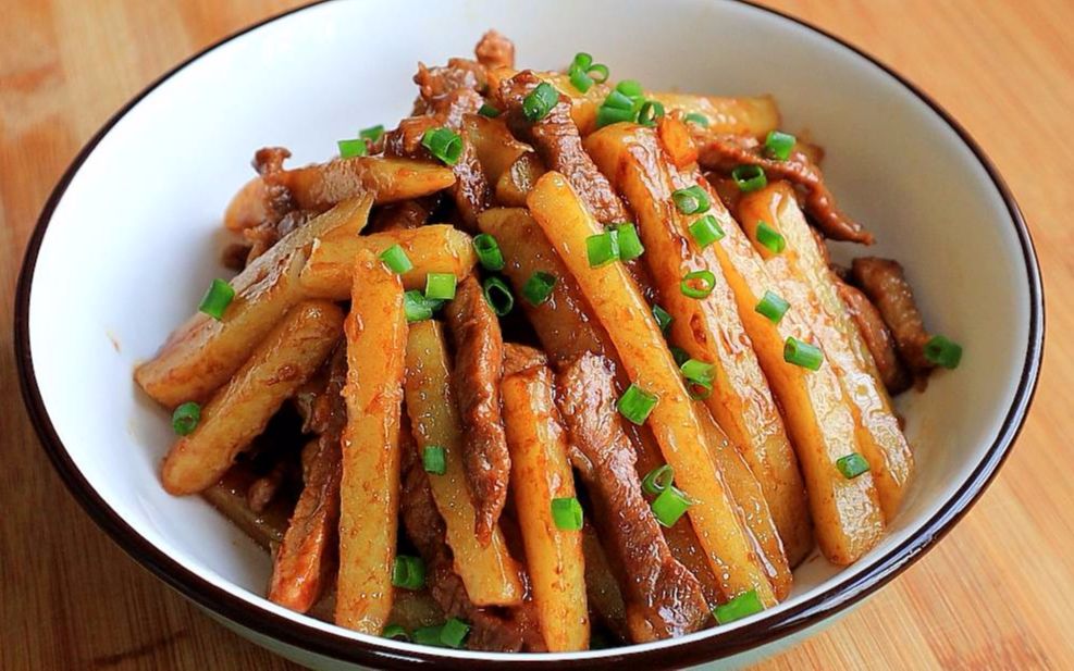 红烧土豆条我家最爱这样烧土豆真的太费米饭了简单靠谱的家常菜
