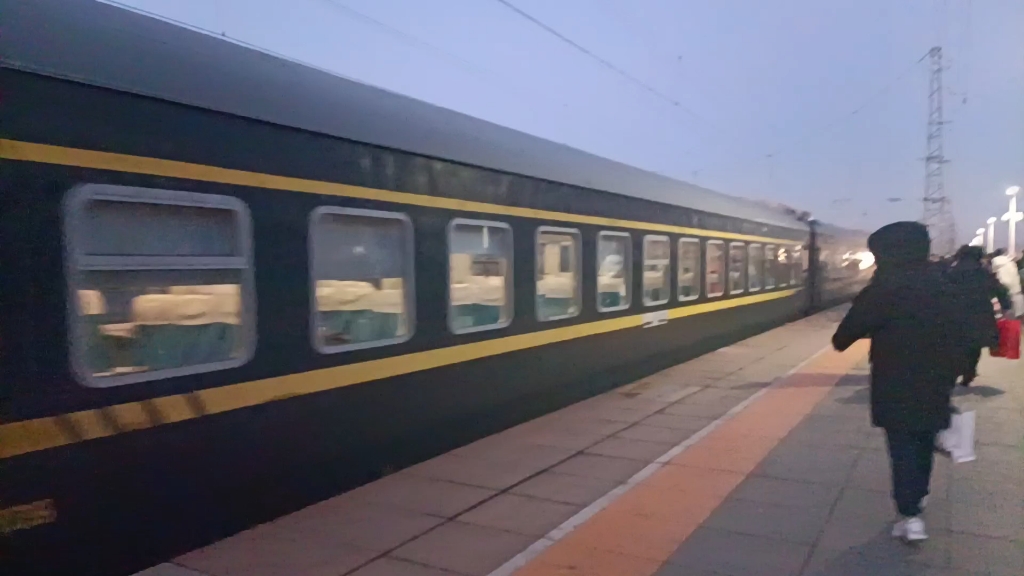 k7321海城站3站台进站,海城至鞍山小运转