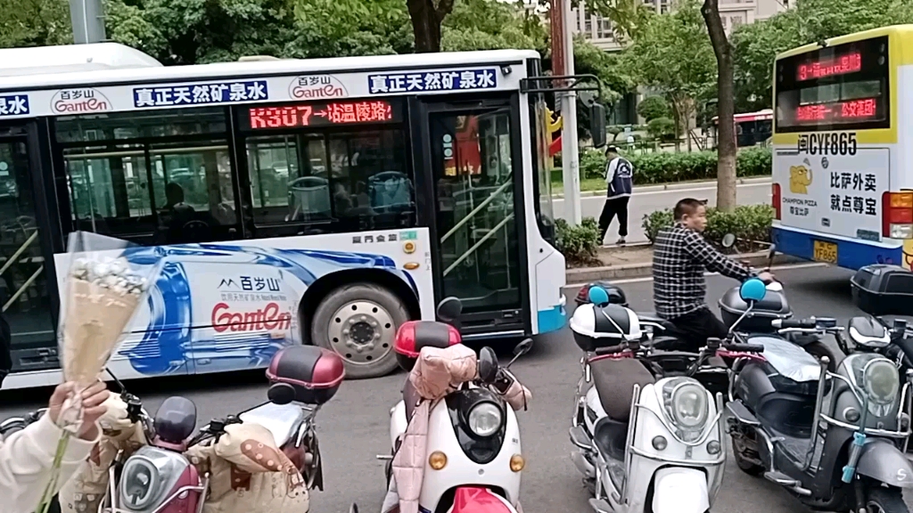 泉州公交k307路 开往:温陵路公交首末站 车号:闽cyg923