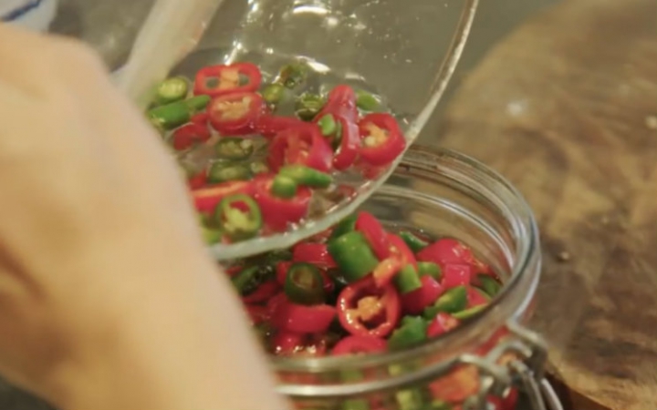 【Rachel khoo】腌辣椒 pickled chilli哔哩哔哩bilibili