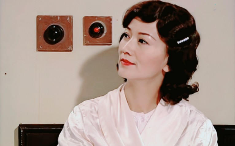 【赵雅芝|西关大少.伍玉卿】情深深雨蒙蒙,世界只在你眼中