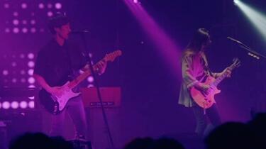 SPITZ JAMBOREE TOUR 2016 醒めない 現場版 スピッツ_哔哩哔哩_