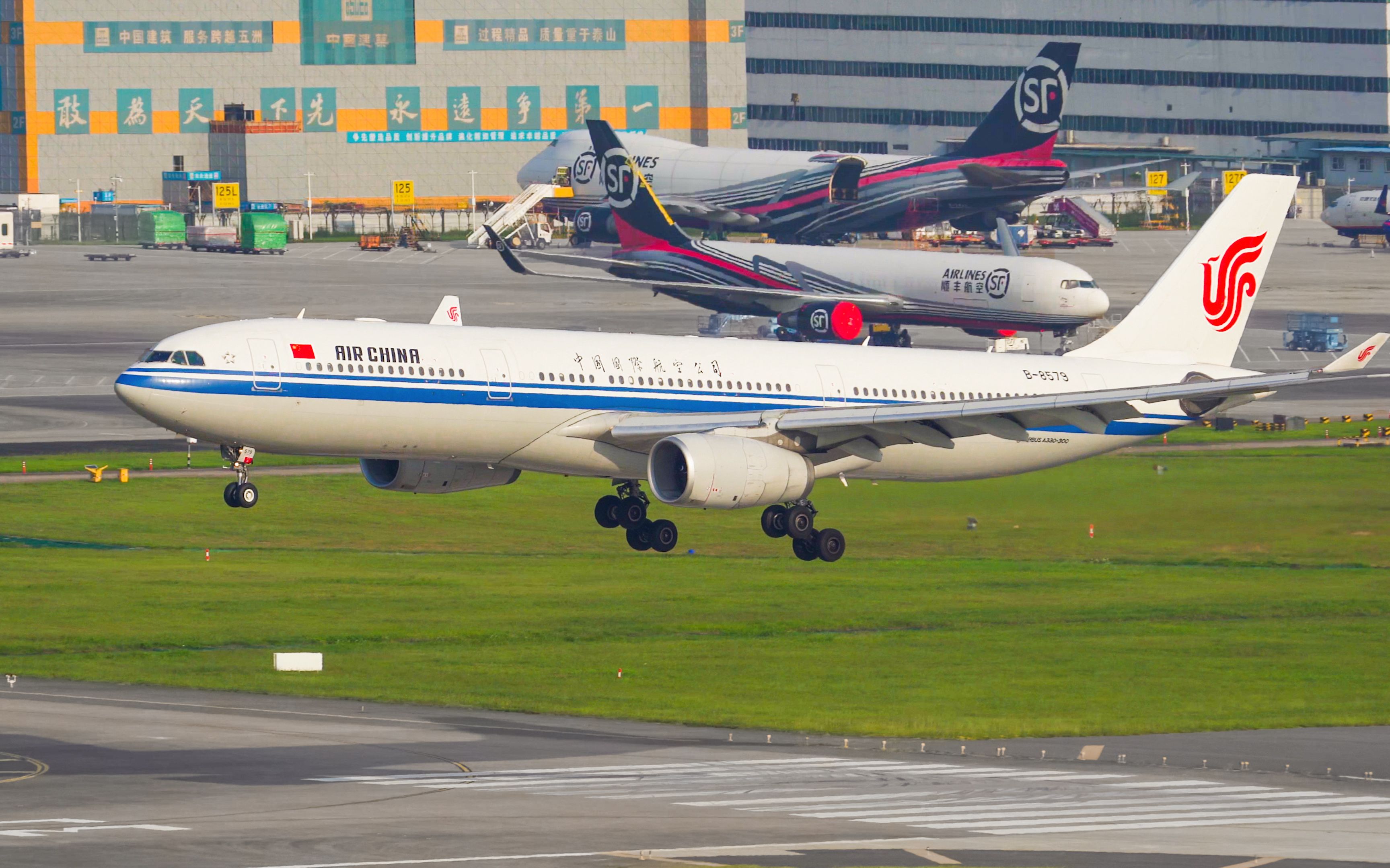 8分钟观赏16架飞机起降实况 最大波音747最小湾流450