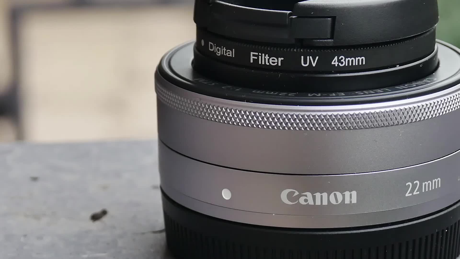 【镜头】佳能 efm 22mm f2 大光圈镜头 22饼 简单评价