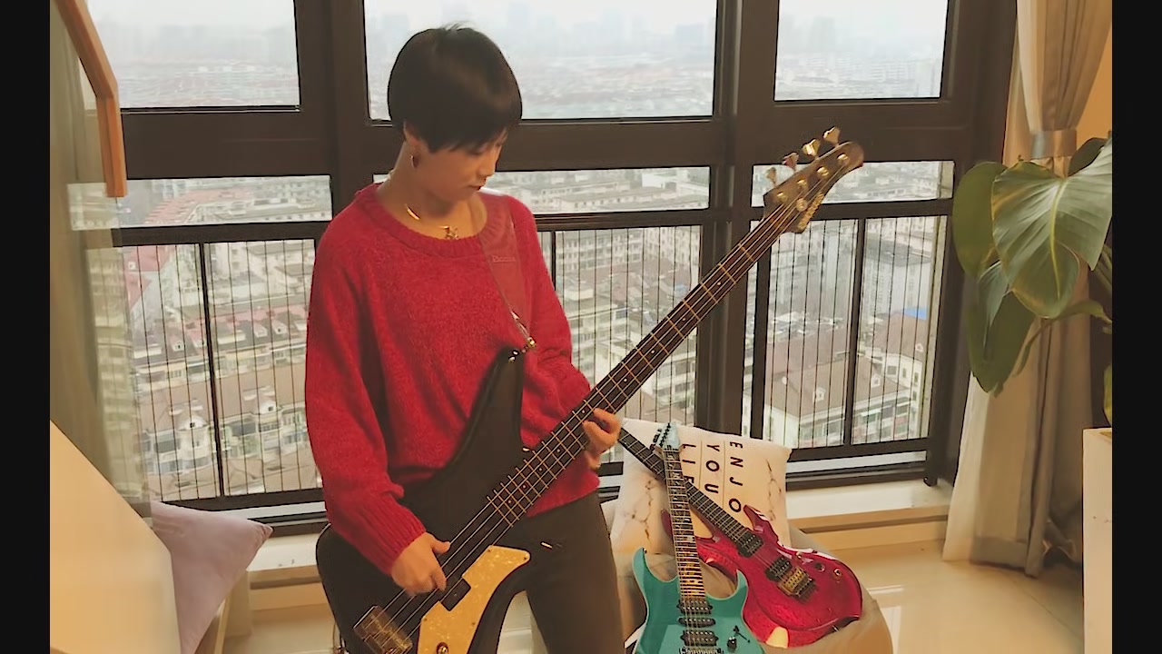 [图]【Bass Cover】东京事变----恋は幻