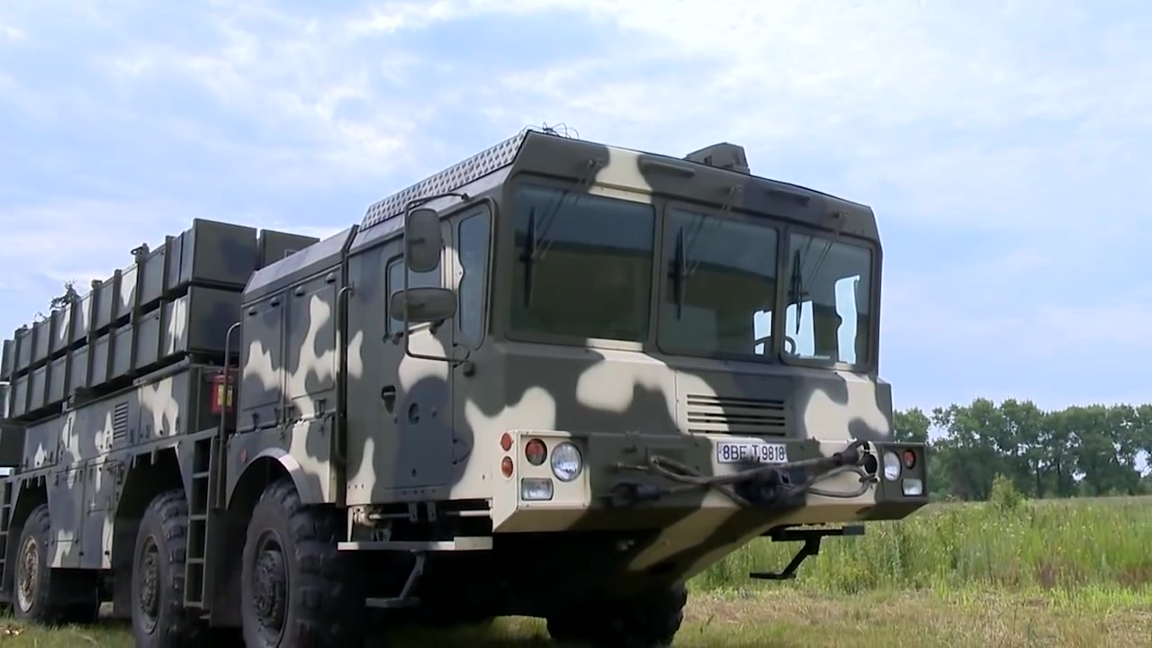 导弹牵引车  毛子军车短片