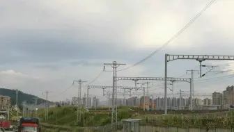 昆明东站拍垃圾桶和2g 在凉亭那边拍摄