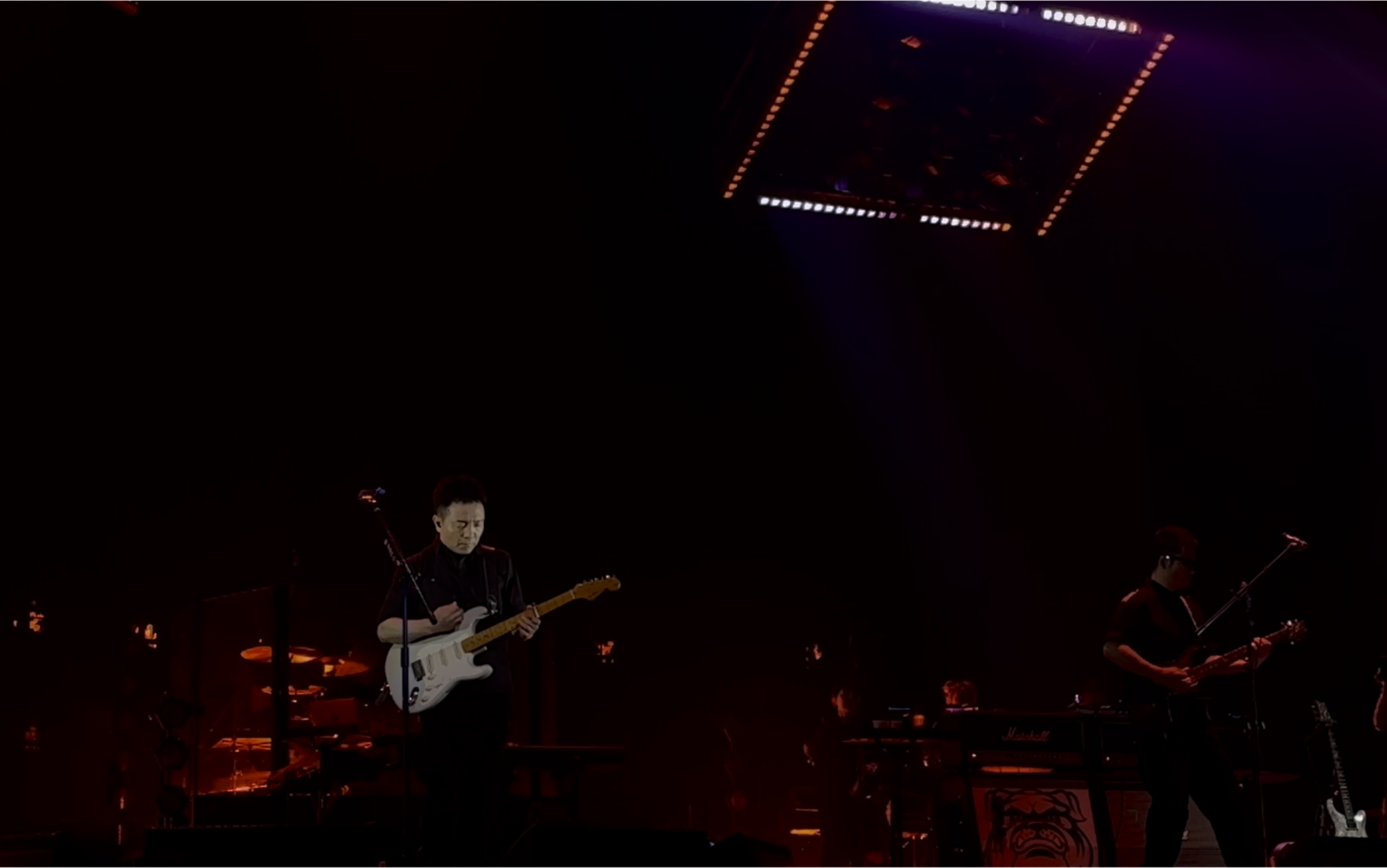 许巍无尽光芒演唱会2023.06.17宁波站《只有爱》