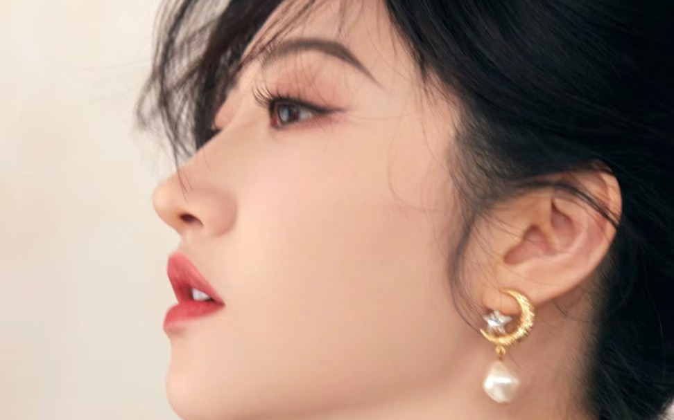 【景甜】用温柔的白色西装搭配秋天的浪漫