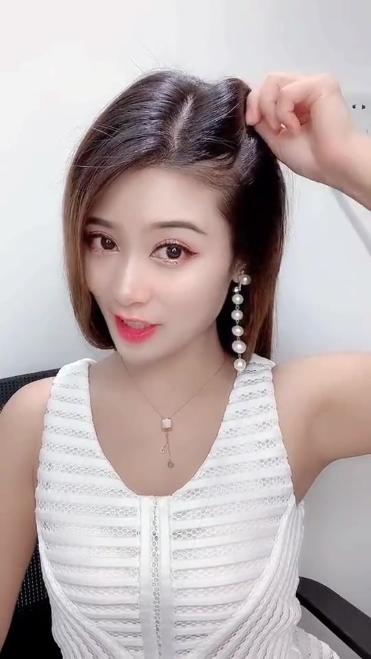 换个发型换个心情