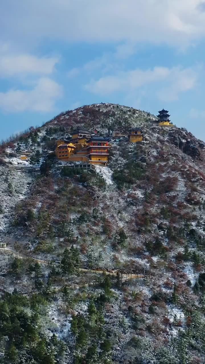 湾沚区最高峰珩琅山素有"九华佛觉出珩琅"之说珩琅雪景曾是75993_哔哩