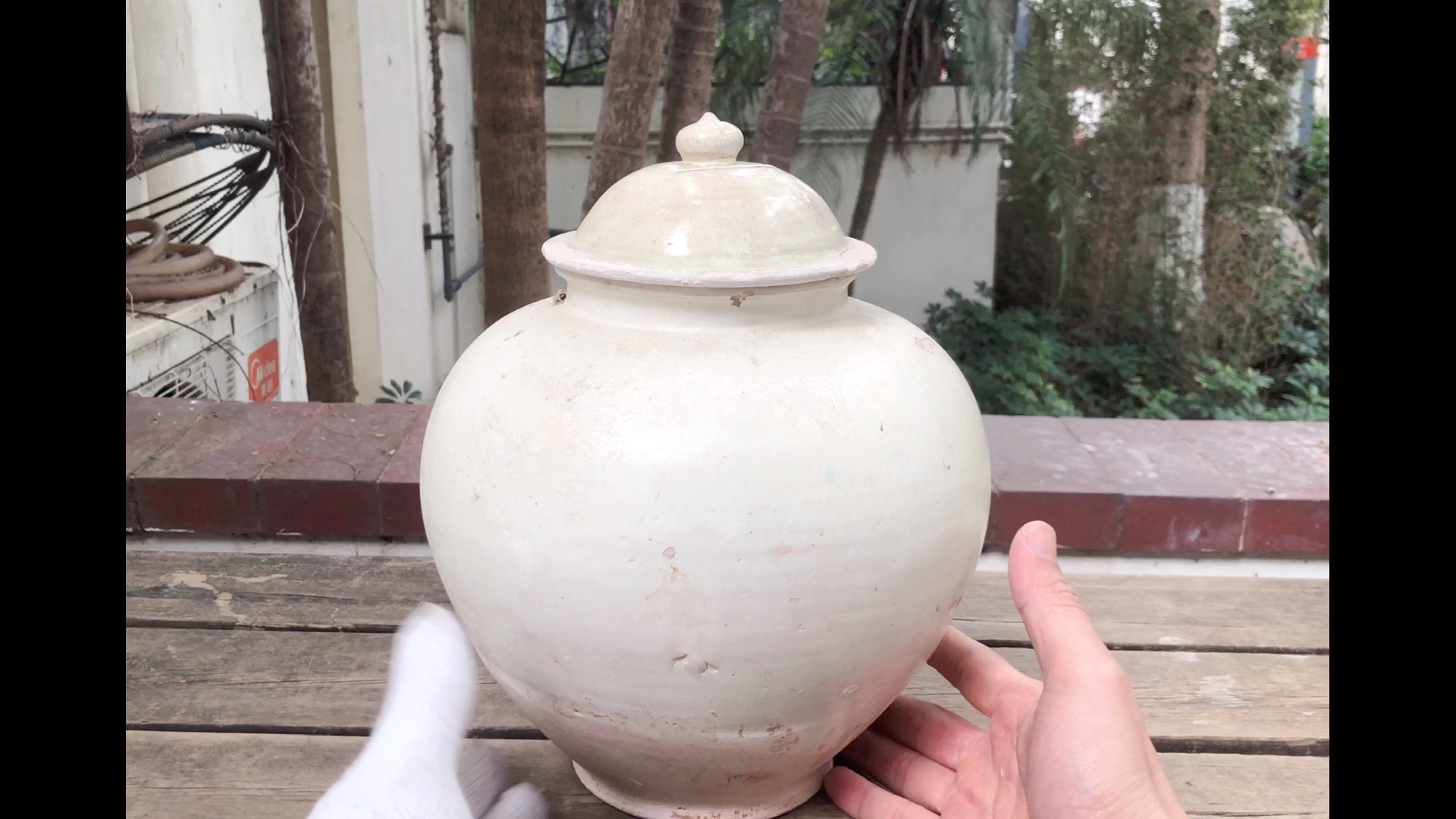 来自大唐的雪巩县窑白瓷罐