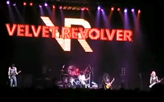 Velvet Revolver】2005 Live in Tokyo_哔哩哔哩_bilibili