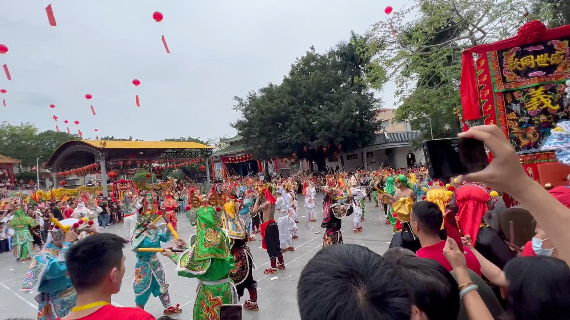 陆丰市南塘镇华山妈祖1063周年诞辰南兴社107人英歌