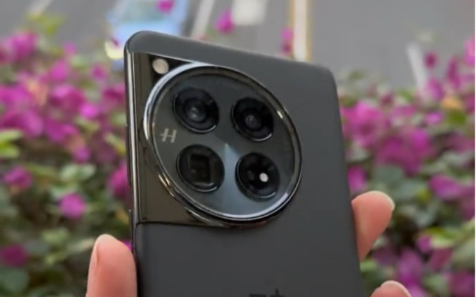 一加12的摄像头越看越顺眼了