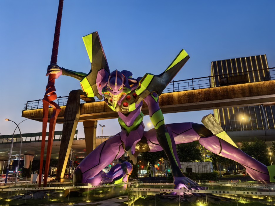 上海超大eva初号机立像