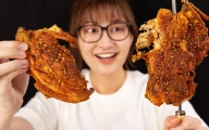 把一整只鸡肉全拆光，只啃骨头也贼香！