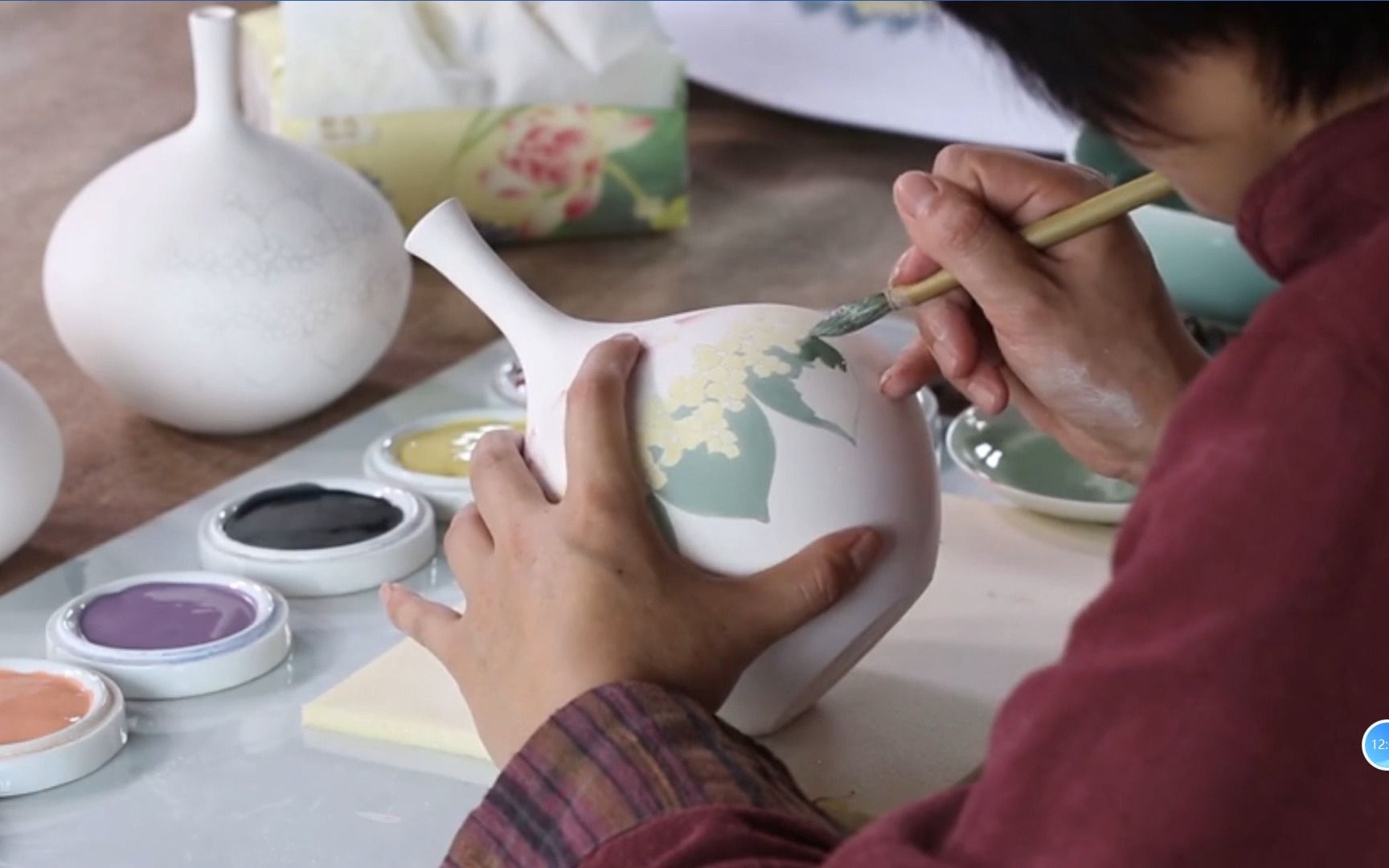 【陶瓷装饰彩绘】4.2.9作品创作—创作流程(9)