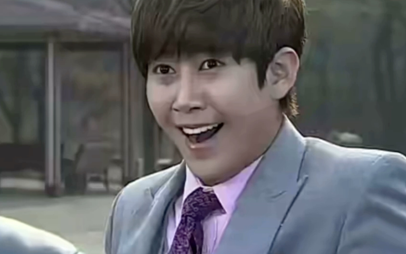 做完医美后出了车祸的光price【假笑王子黄光熙