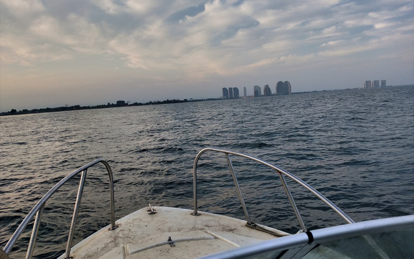 葫芦岛——快艇00冲冲冲