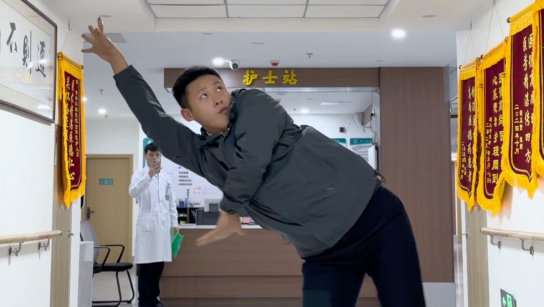 这到底哪里像了…