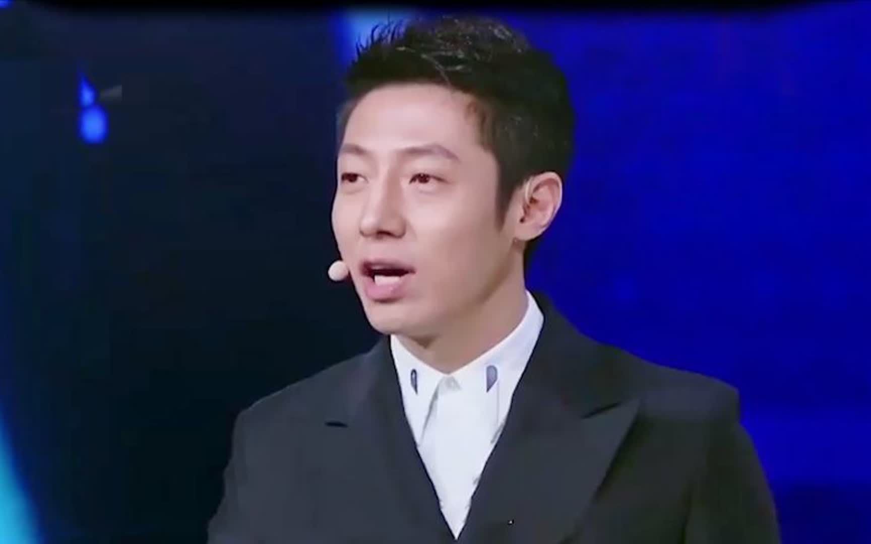 撒贝宁用武汉话说唱,尼格买提维语听懵众人,央视主持说方言片段