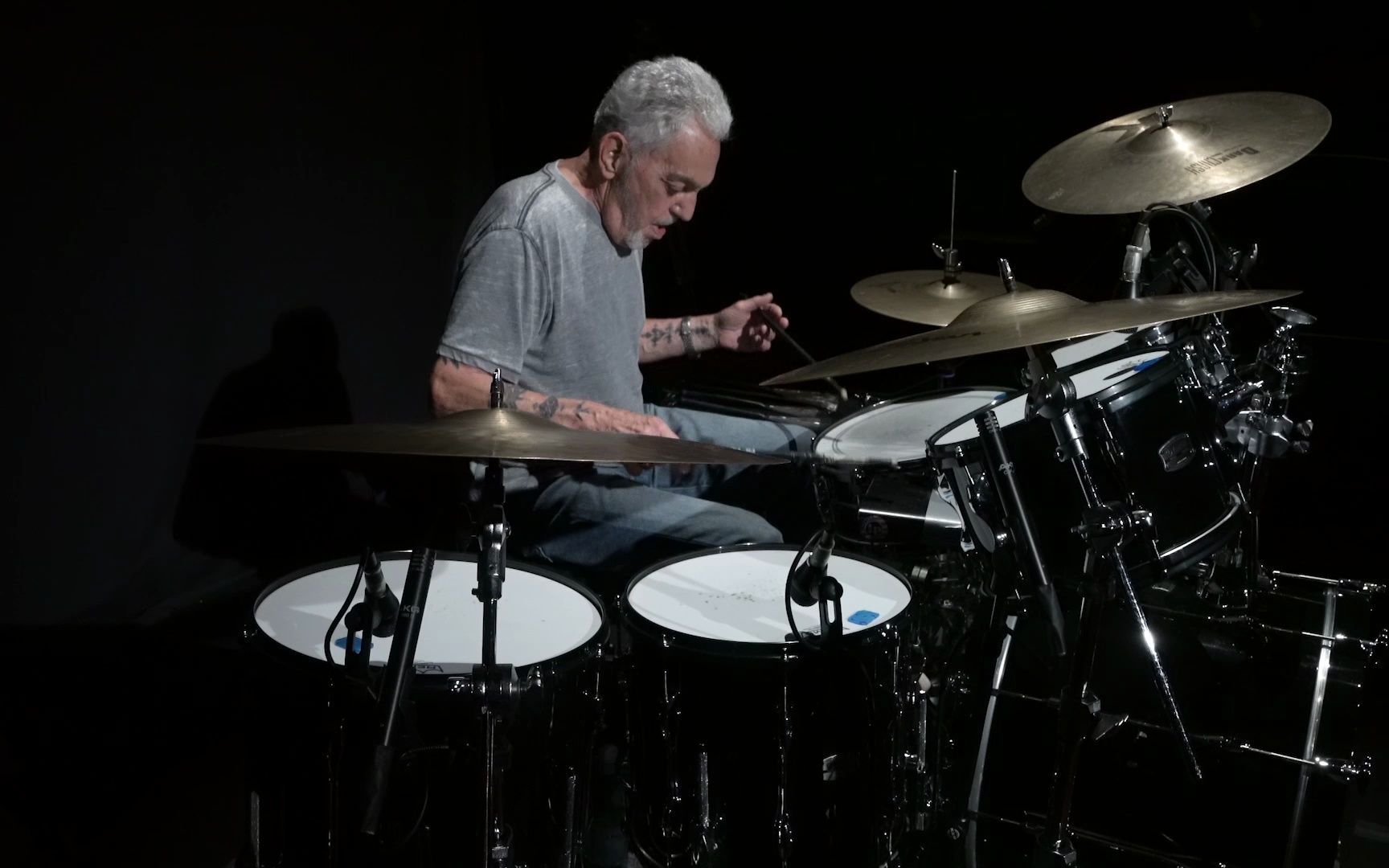 收割格莱美的爵士鼓大神最新鼓solo出炉!