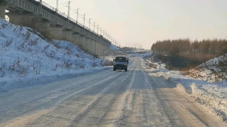 [图]这就是黑龙江的冰雪路