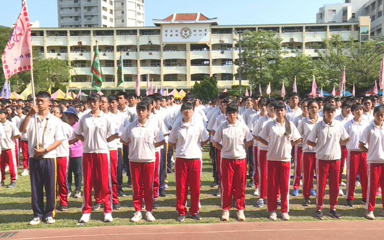 [图]中国台湾地区高雄市的一所职业学校的校庆活动场景[随缘更新]