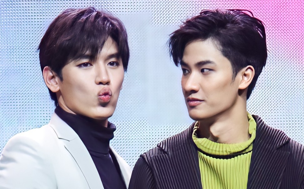 如此霸气侧漏的妞妞让呆呆发呆