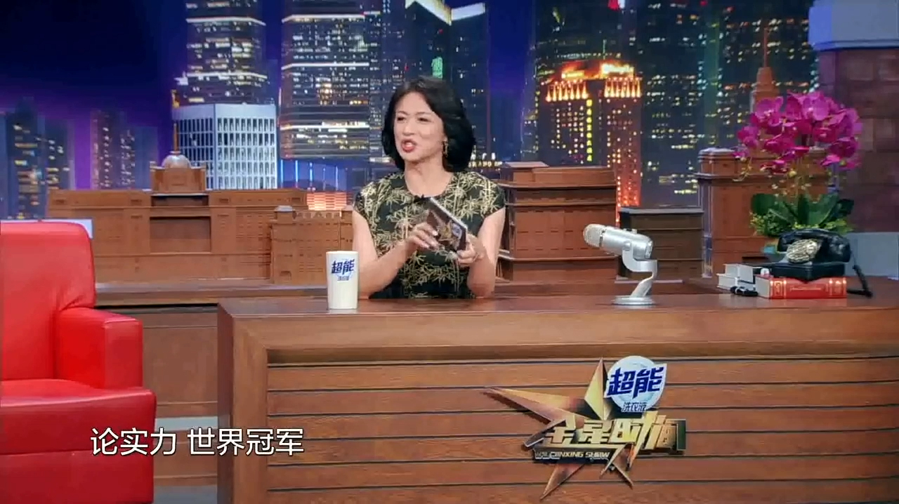 中国跳水最美cp何姿,秦凯做客金星秀,俊男美女组合给金姐发喜糖