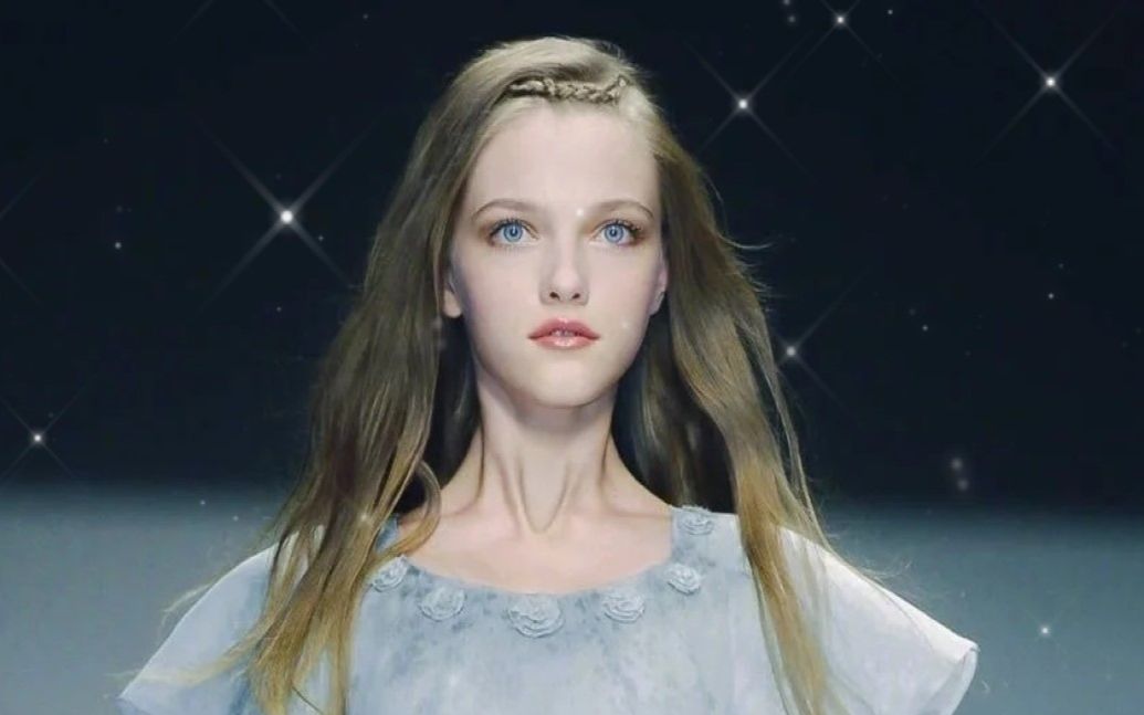 这才是真正的洋娃娃吧,可甜可御的仙女系超模鼻祖vlada roslyakova