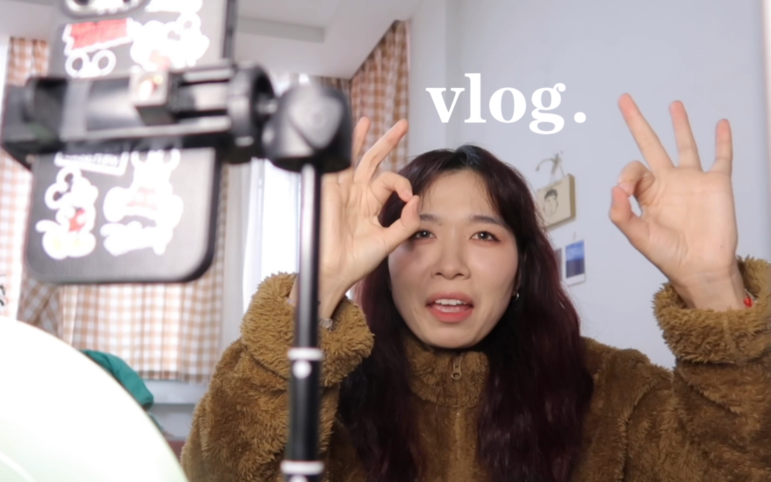 [图]vlog.杭州打工人日常/2022年12月·吃火锅吃烧烤·冬天的西湖边真冷·带弟弟绝育·努力练习直播话术·偷偷练习化妆·看了阿凡达(1我没有看过hh)