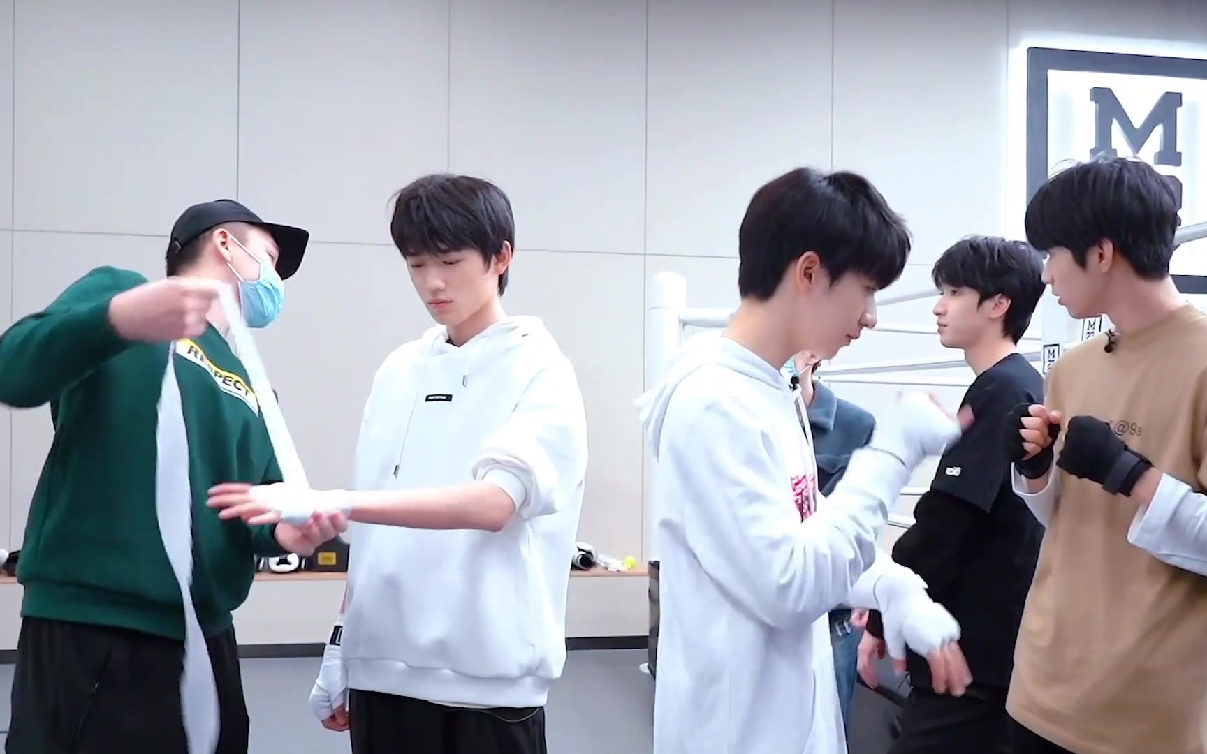 tnt时代少年团少年onfire第二季第二期纯享版拳击体验