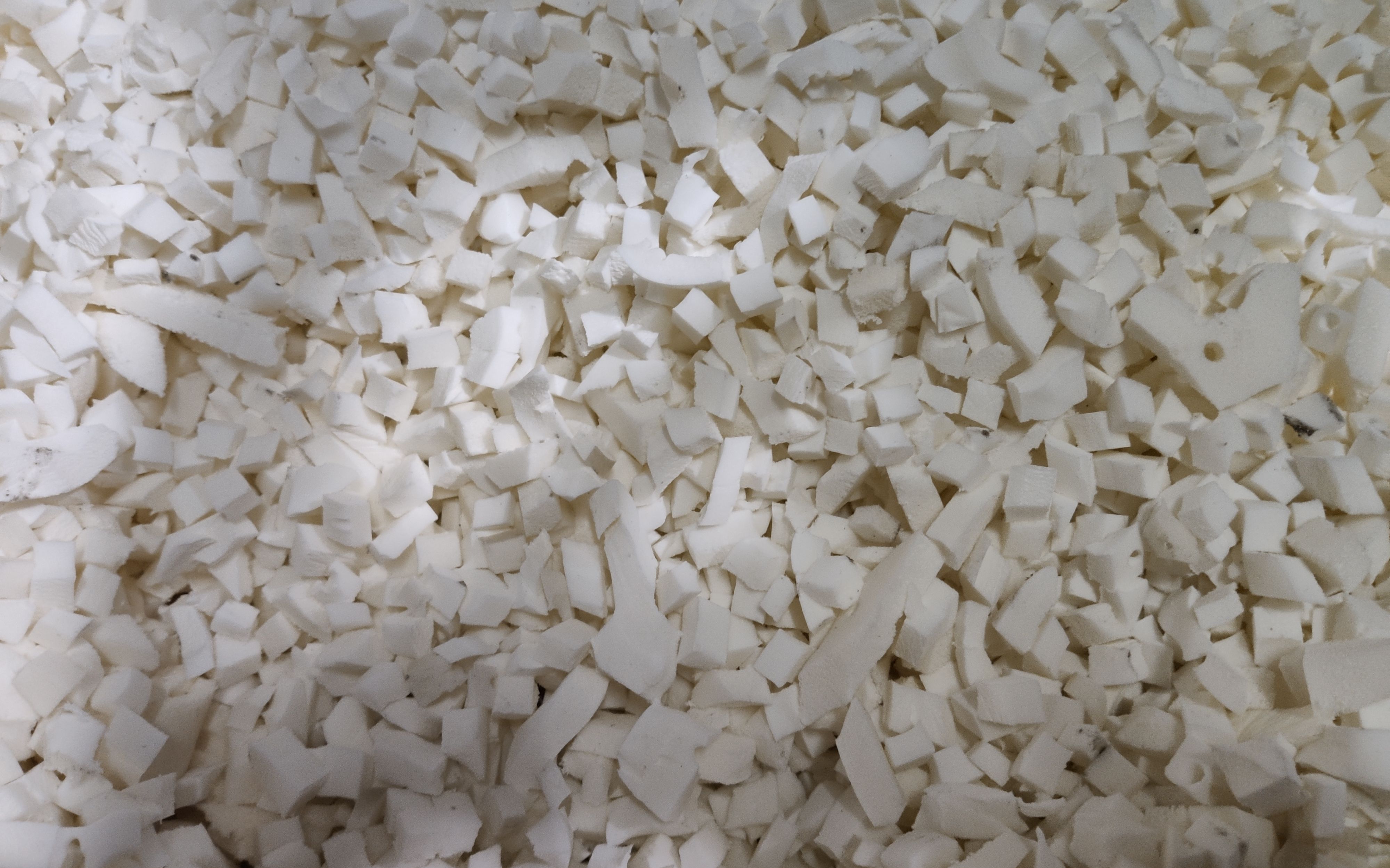 乳胶切粒机把海绵记忆海绵等切成均匀颗粒