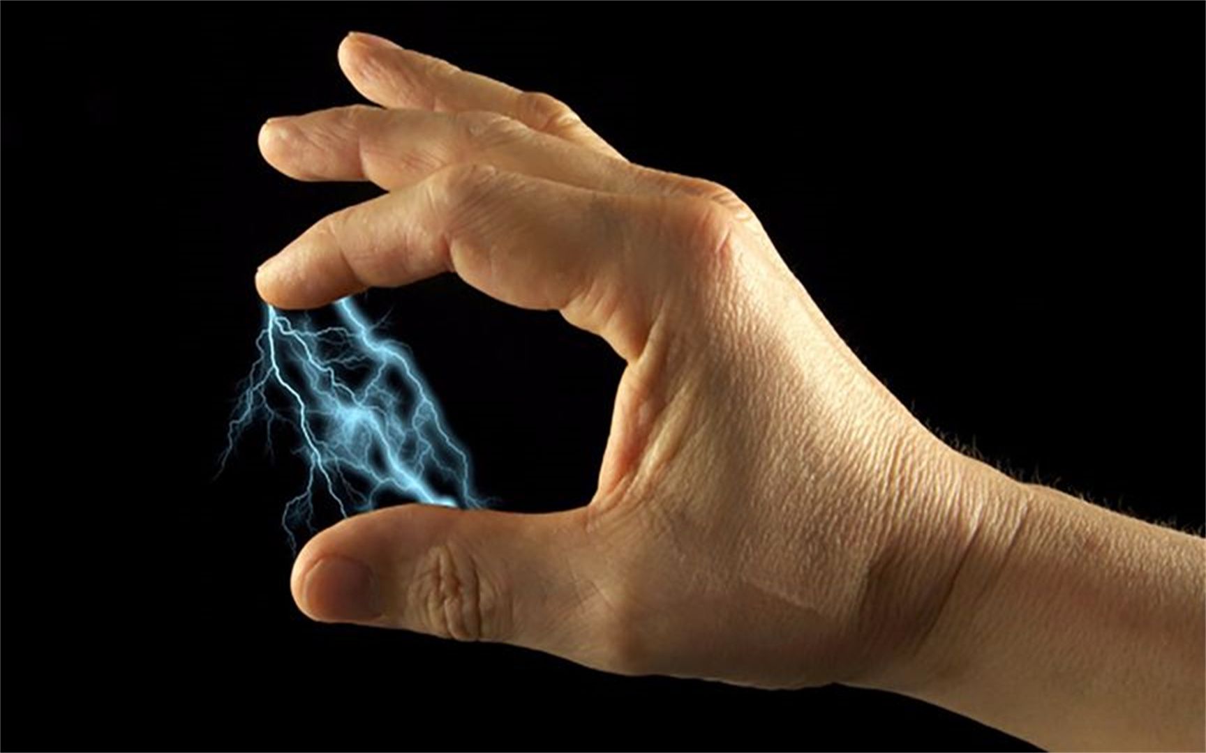 冬天身上有静电怎么办?教你这3招,从此不被静电烦恼