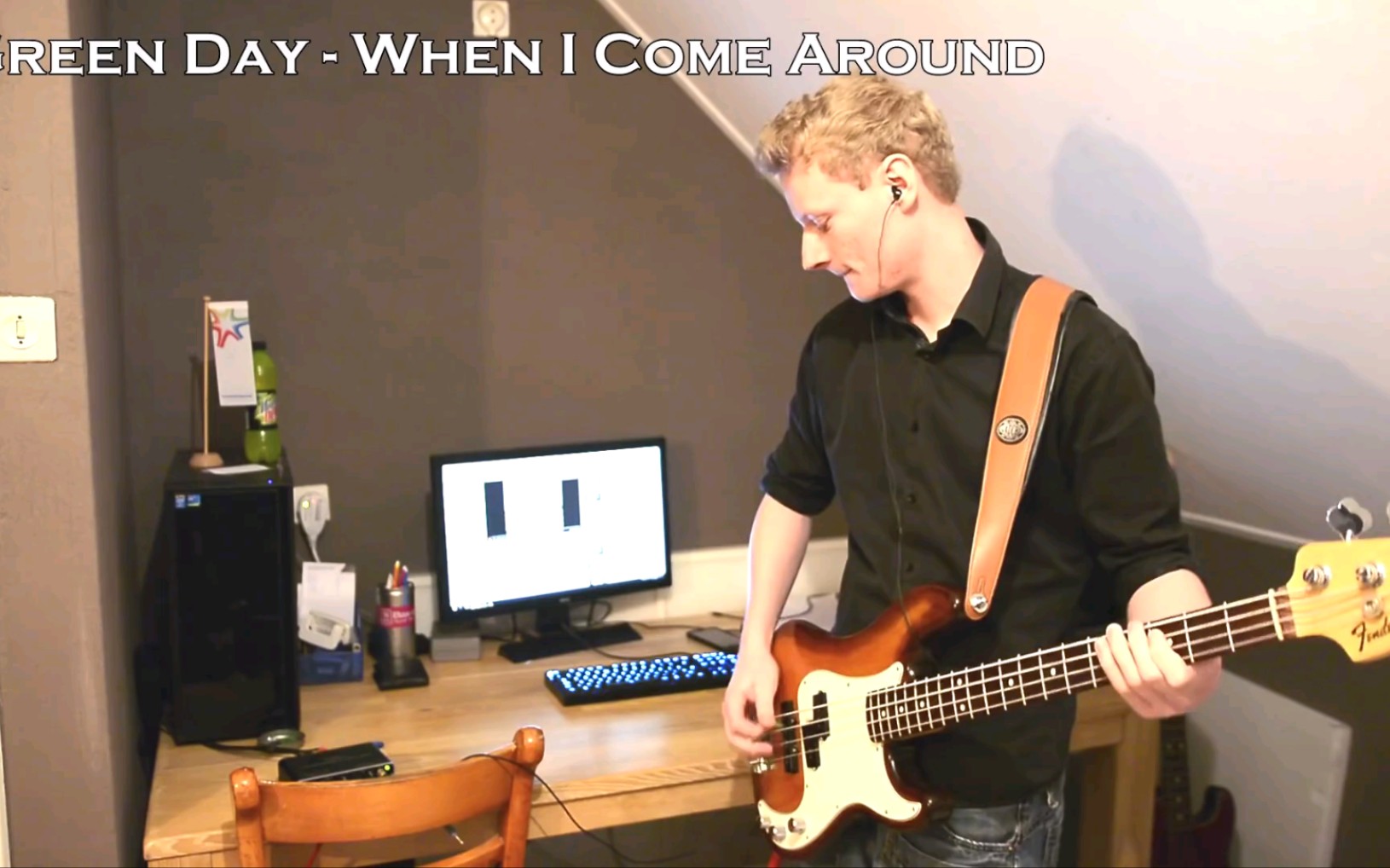 [图]【绿日】长的很像Mike的小哥 When I Come around bass cover 贝斯翻弹 【搬运】